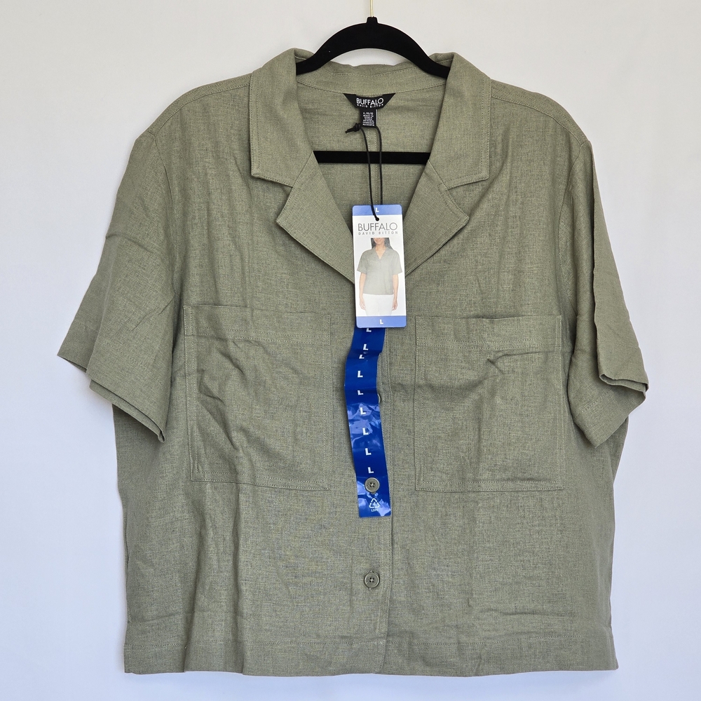 NWT Linen Blend Button Up Shirt Sz L Women Sage green Short Sleeves Crop Collar